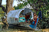 From Siem Reap to Battambang - boat trip along the river Stung Sangker, houseboat